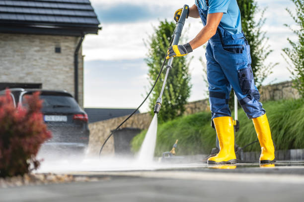 Best Graffiti Removal  in Columbus Junction, IA